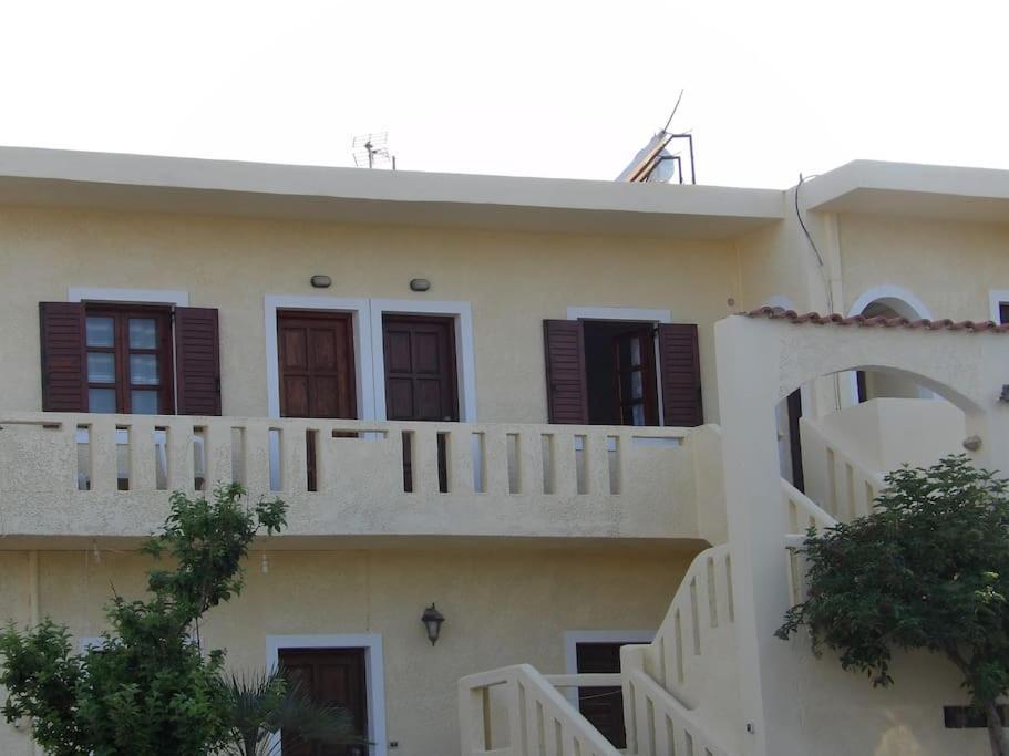 Teo 1 Apartment غوفي المظهر الخارجي الصورة